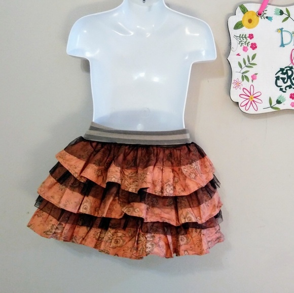 VVHTF NEW Persnickety Susie Skirt in Coral - Picture 4 of 4